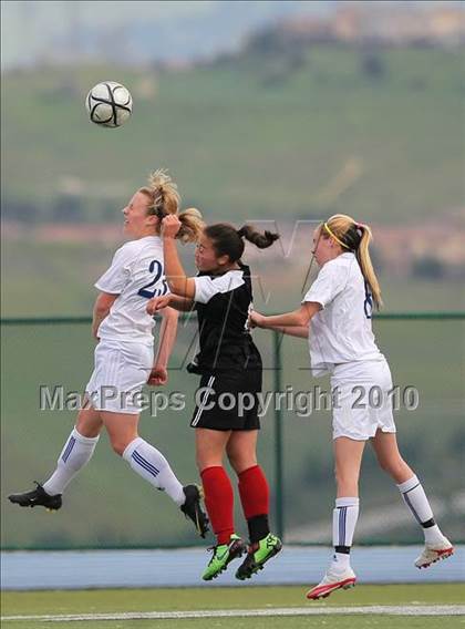 Thumbnail 3 in Presentation vs. Aragon (CIF CCS Final) photogallery.
