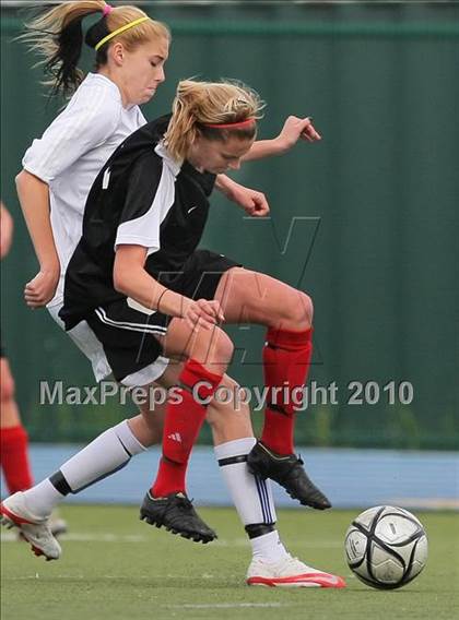 Thumbnail 2 in Presentation vs. Aragon (CIF CCS Final) photogallery.