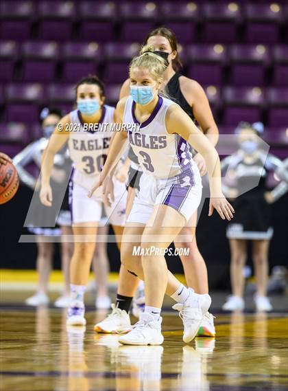 Thumbnail 1 in Limon vs. Wray (CHSAA 2A State Final) photogallery.