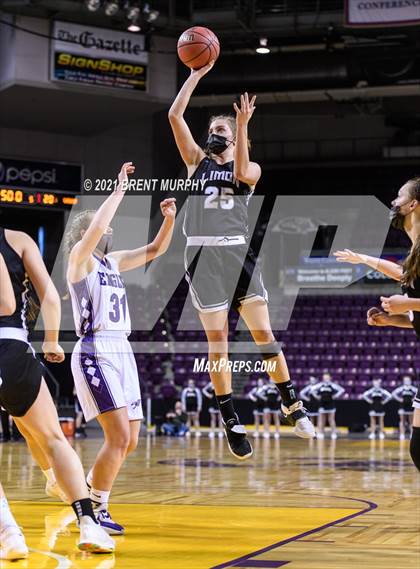 Thumbnail 2 in Limon vs. Wray (CHSAA 2A State Final) photogallery.