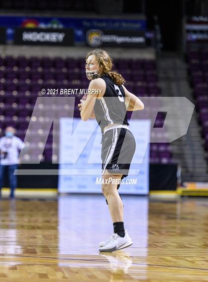 Thumbnail 1 in Limon vs. Wray (CHSAA 2A State Final) photogallery.