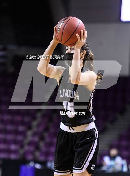 Thumbnail 3 in Limon vs. Wray (CHSAA 2A State Final) photogallery.