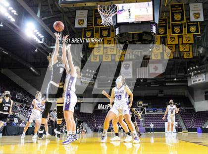 Thumbnail 1 in Limon vs. Wray (CHSAA 2A State Final) photogallery.