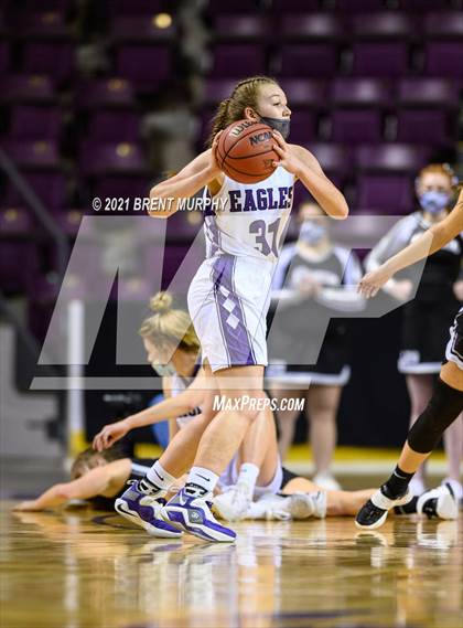 Thumbnail 3 in Limon vs. Wray (CHSAA 2A State Final) photogallery.