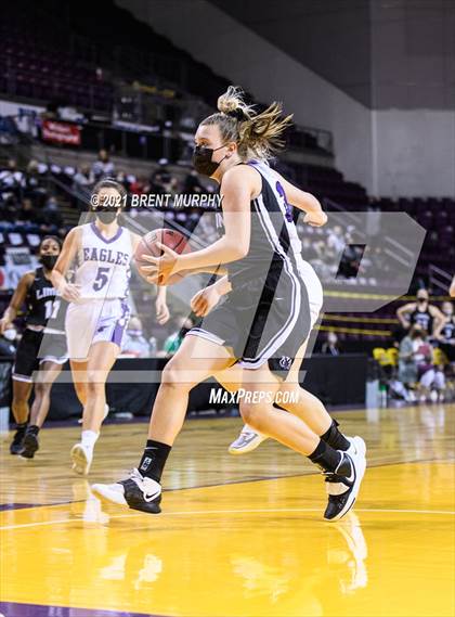 Thumbnail 1 in Limon vs. Wray (CHSAA 2A State Final) photogallery.
