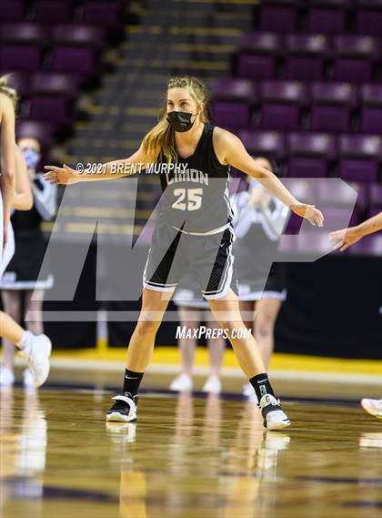 Thumbnail 3 in Limon vs. Wray (CHSAA 2A State Final) photogallery.