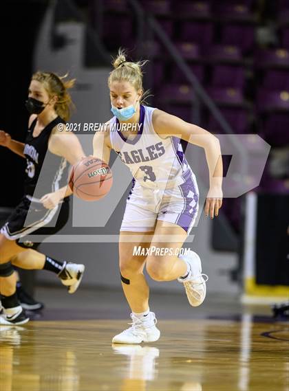 Thumbnail 2 in Limon vs. Wray (CHSAA 2A State Final) photogallery.