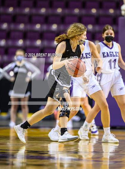 Thumbnail 1 in Limon vs. Wray (CHSAA 2A State Final) photogallery.