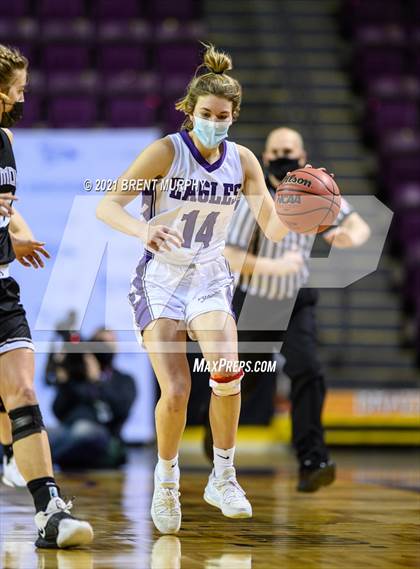 Thumbnail 3 in Limon vs. Wray (CHSAA 2A State Final) photogallery.
