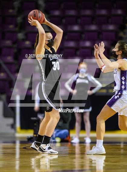 Thumbnail 2 in Limon vs. Wray (CHSAA 2A State Final) photogallery.