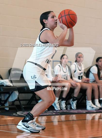 Thumbnail 2 in Hays vs. United South (Aggieland Invitational) photogallery.