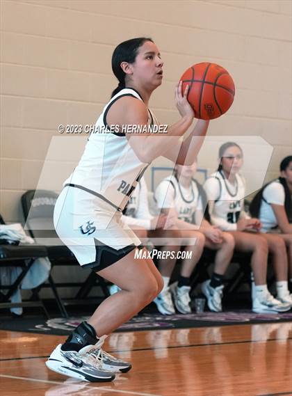 Thumbnail 3 in Hays vs. United South (Aggieland Invitational) photogallery.