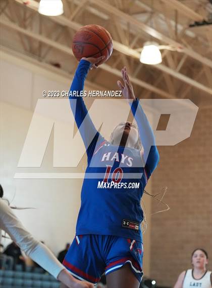 Thumbnail 3 in Hays vs. United South (Aggieland Invitational) photogallery.