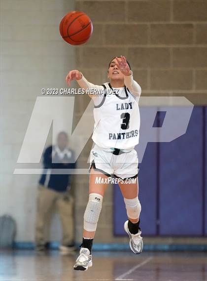 Thumbnail 2 in Hays vs. United South (Aggieland Invitational) photogallery.