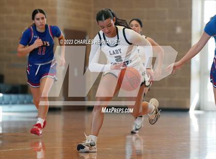 Thumbnail 2 in Hays vs. United South (Aggieland Invitational) photogallery.