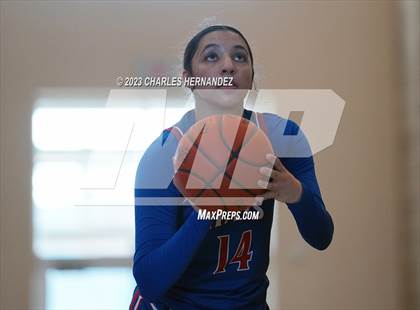 Thumbnail 1 in Hays vs. United South (Aggieland Invitational) photogallery.