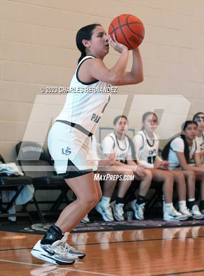 Thumbnail 3 in Hays vs. United South (Aggieland Invitational) photogallery.