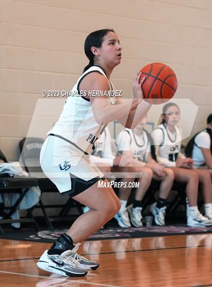 Thumbnail 2 in Hays vs. United South (Aggieland Invitational) photogallery.