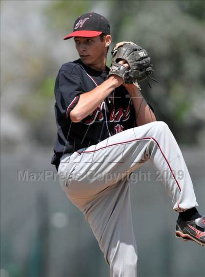 Thumbnail 2 in Hart vs. La Quinta (OC Nissan Select Invitational) photogallery.
