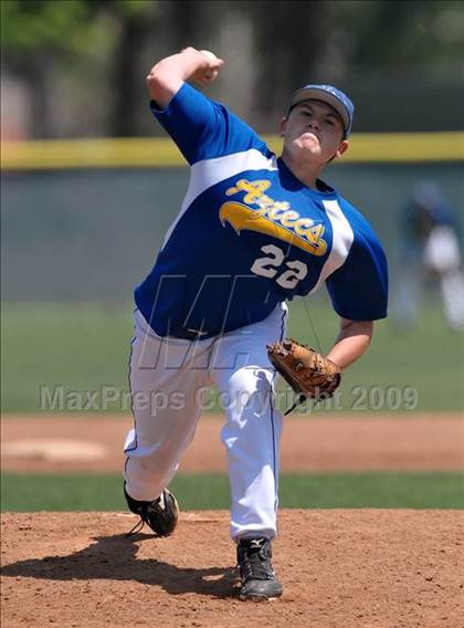 Thumbnail 2 in Hart vs. La Quinta (OC Nissan Select Invitational) photogallery.
