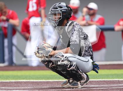 Thumbnail 2 in Lake Travis vs. Laredo United South (UIL 6A Regional Final) photogallery.
