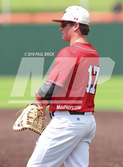 Thumbnail 1 in Lake Travis vs. Laredo United South (UIL 6A Regional Final) photogallery.