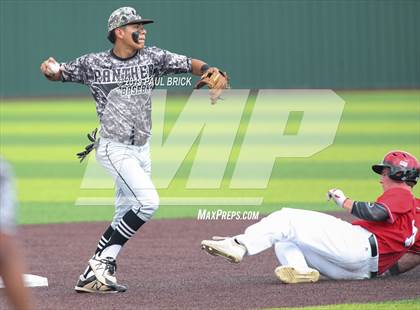 Thumbnail 1 in Lake Travis vs. Laredo United South (UIL 6A Regional Final) photogallery.