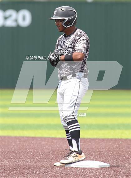 Thumbnail 1 in Lake Travis vs. Laredo United South (UIL 6A Regional Final) photogallery.