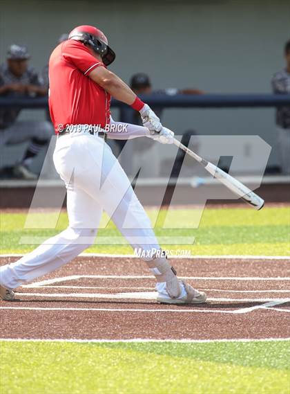 Thumbnail 2 in Lake Travis vs. Laredo United South (UIL 6A Regional Final) photogallery.