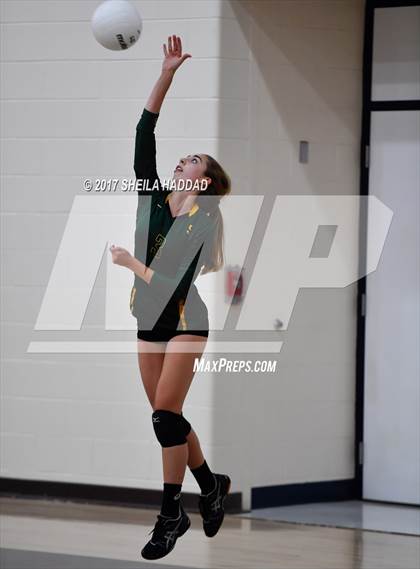 Thumbnail 2 in Tampa Bay HEAT vs. Shorecrest Prep photogallery.