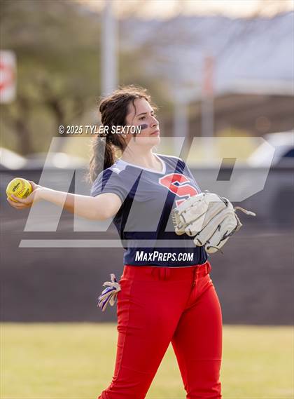 Thumbnail 1 in Sahuaro @ Walden Grove photogallery.