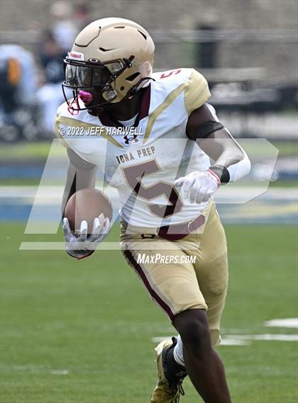 Thumbnail 1 in Iona Prep @ Archbishop Hoban photogallery.
