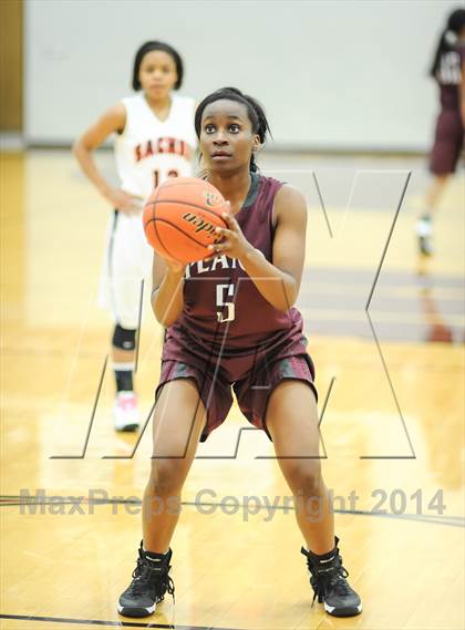 Thumbnail 2 in Plano vs Sachse (UIL 5A Area Playoff) photogallery.