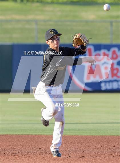 Thumbnail 1 in Salpointe Catholic vs. Marcos de Niza (AIA 4A Semifinal Playoff) photogallery.