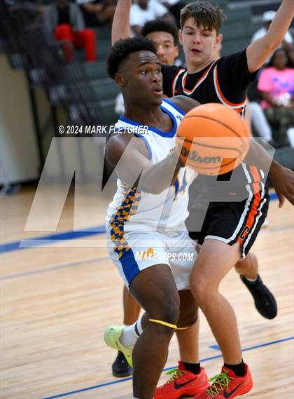 Thumbnail 2 in Mainland vs Cocoa (Mainland Christmas Shootout) photogallery.