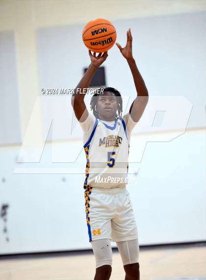 Thumbnail 2 in Mainland vs Cocoa (Mainland Christmas Shootout) photogallery.