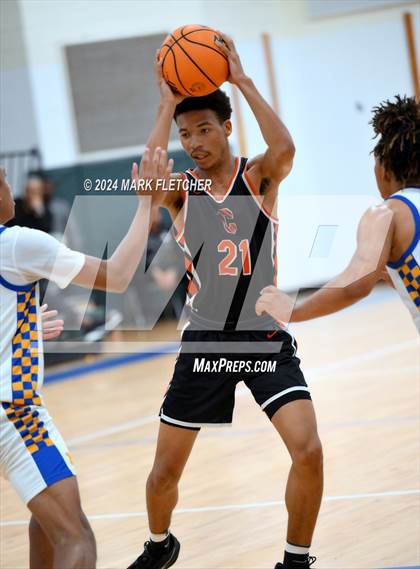 Thumbnail 1 in Mainland vs Cocoa (Mainland Christmas Shootout) photogallery.