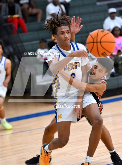 Thumbnail 2 in Mainland vs Cocoa (Mainland Christmas Shootout) photogallery.