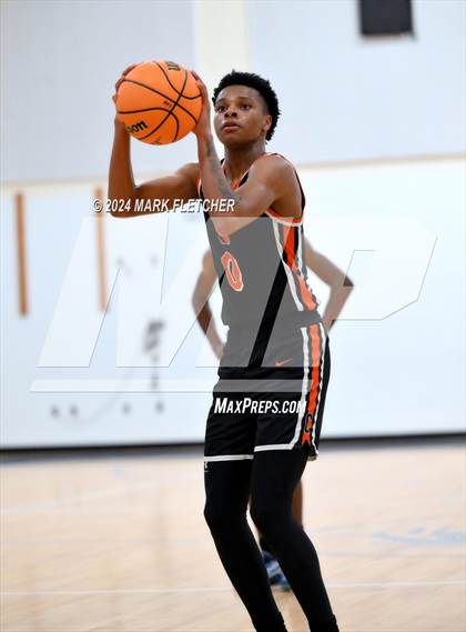 Thumbnail 2 in Mainland vs Cocoa (Mainland Christmas Shootout) photogallery.