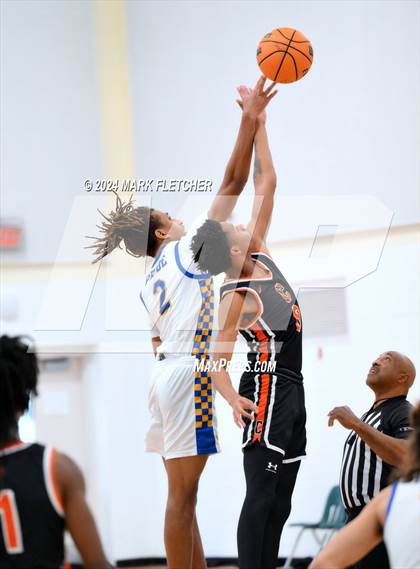 Thumbnail 1 in Mainland vs Cocoa (Mainland Christmas Shootout) photogallery.