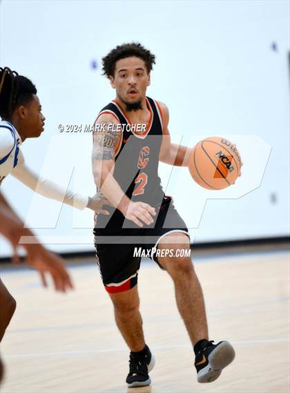 Thumbnail 3 in Mainland vs Cocoa (Mainland Christmas Shootout) photogallery.