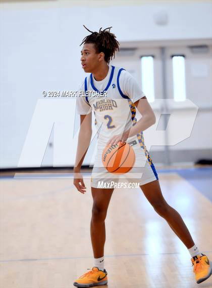 Thumbnail 1 in Mainland vs Cocoa (Mainland Christmas Shootout) photogallery.