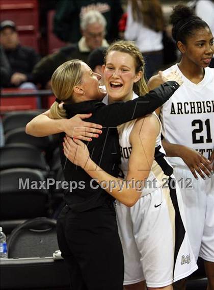 Thumbnail 1 in St. Mary's vs. Archbishop Mitty (CIF D2 NorCal Regional Final) photogallery.