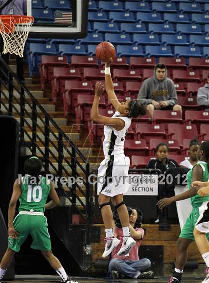 Thumbnail 1 in St. Mary's vs. Archbishop Mitty (CIF D2 NorCal Regional Final) photogallery.