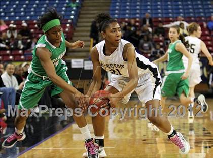 Thumbnail 3 in St. Mary's vs. Archbishop Mitty (CIF D2 NorCal Regional Final) photogallery.