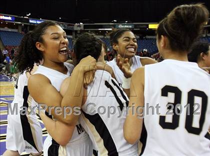 Thumbnail 2 in St. Mary's vs. Archbishop Mitty (CIF D2 NorCal Regional Final) photogallery.