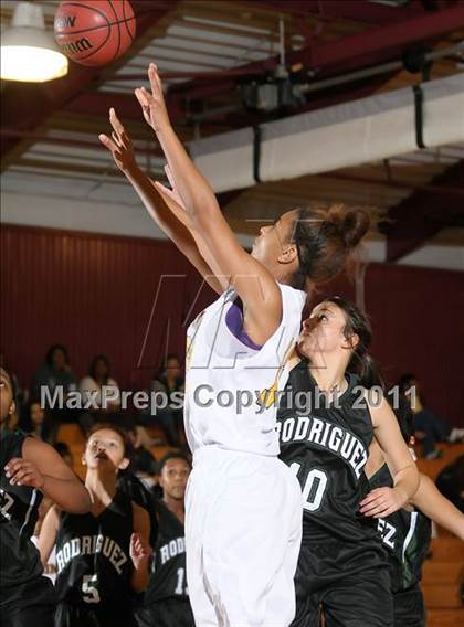 Thumbnail 3 in Rodriguez vs. Encina Prep (Lady Cardinal Classic) photogallery.
