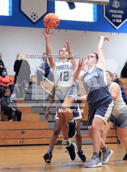 Thumbnail 2 in JV: South Lenoir @ Swansboro photogallery.