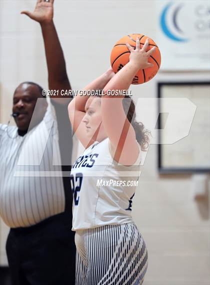 Thumbnail 2 in JV: South Lenoir @ Swansboro photogallery.