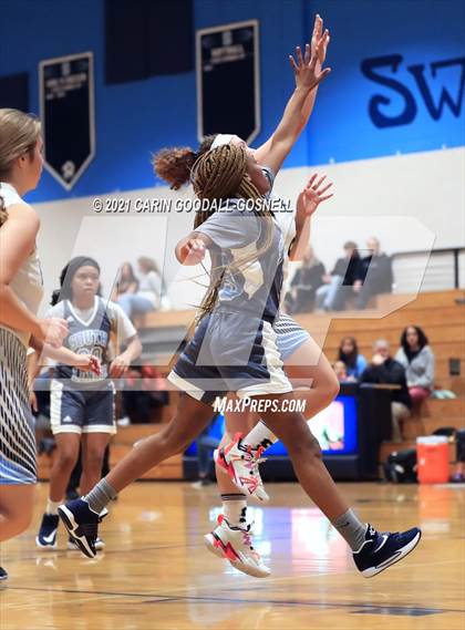 Thumbnail 1 in JV: South Lenoir @ Swansboro photogallery.